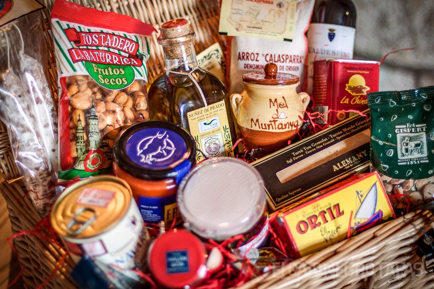 Mejor gourmet hamper from El Gato Negro tapas